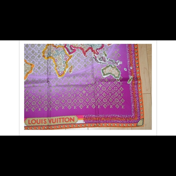 Authentic Louis Vuitton Monogram World Map scarf - Picture 6 of 7